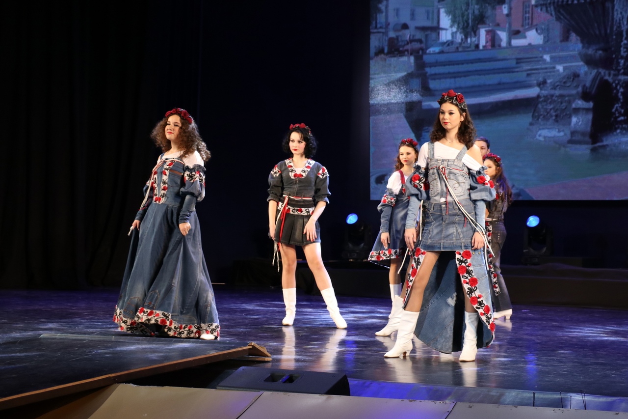 Поздравляем творческий коллектив театра моды «Экспрессия» с  победой на конкурсе!